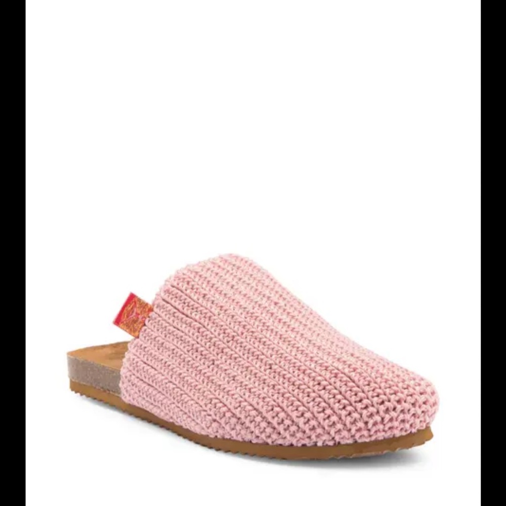 Danskin Della Slip-On knit Shoes